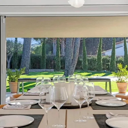 De Luxe Canisses Villa Saint-Tropez