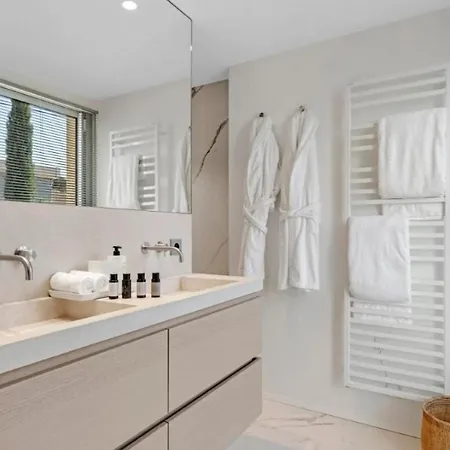 De Luxe Canisses Saint-Tropez