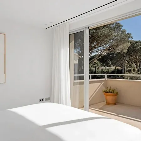 De Luxe Canisses Villa Saint-Tropez
